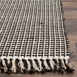 Northlight Shop Sales 3 Crete Rug - Safavieh®